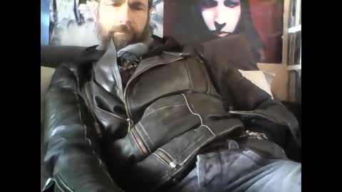 Snapshot of oedipe666 chatting on February 2, 10:46 am oedipe666cam online show from February 2, 10:46 am