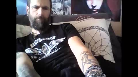 Snapshot of oedipe666 chatting on March 5, 4:02 pm oedipe666cam online show from March 5, 4:02 pm