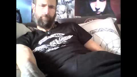Snapshot of oedipe666 chatting on February 17, 2:06 pm oedipe666cam online show from February 17, 2:06 pm