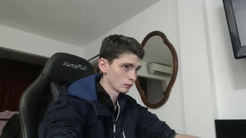 Snapshot of ofsolovicio chatting on December 11, 9:23 pm ofsolovicio online show from December 11, 9:23 pm