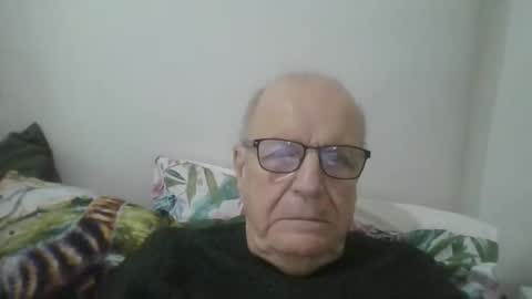 oggi95 online show from January 2, 10:48 am