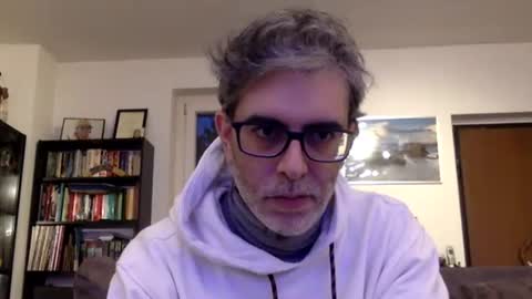 Snapshot of oggs48 chatting on February 16, 5:15 pm oggs48 online show from February 16, 5:15 pm