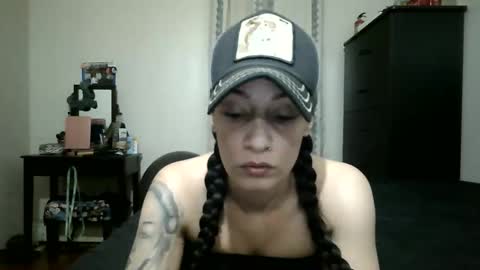 Lit en Cama online show from December 2, 1:37 am