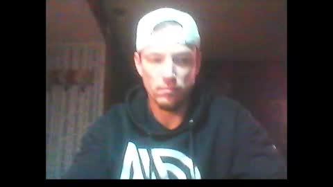 Snapshot of oh_you_know69 chatting on January 6, 2:26 am who dares toss me some tips lets have fun online show from January 6, 2:26 am