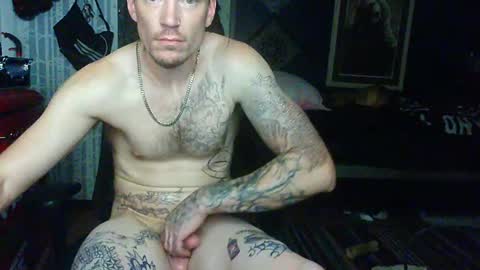 Snapshot of oh_you_know69 chatting on September 11, 9:54 am who dares toss me some tips lets have fun online show from September 11, 9:54 am