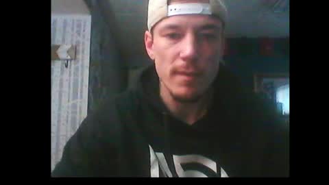 Snapshot of oh_you_know69 chatting on December 23, 11:06 pm who dares toss me some tips lets have fun online show from December 23, 11:06 pm