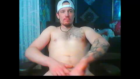 Snapshot of oh_you_know69 chatting on January 23, 9:18 pm who dares toss me some tips lets have fun online show from January 23, 9:18 pm