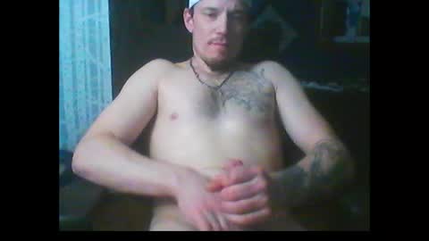 Snapshot of oh_you_know69 chatting on January 29, 6:43 am who dares toss me some tips lets have fun online show from January 29, 6:43 am