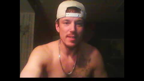 Snapshot of oh_you_know69 chatting on February 4, 3:54 am who dares toss me some tips lets have fun online show from February 4, 3:54 am