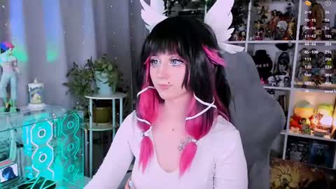 Clementine  Clem  online show from June 29, 11:54 am
