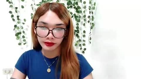 ohmyalessandraxcx online show from November 20, 2:14 pm