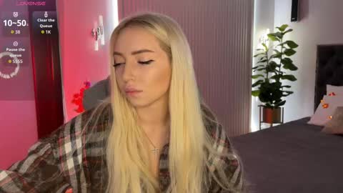 Emma online show from October 11, 1:21 am