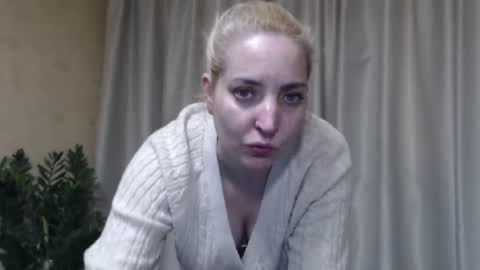 Mari online show from April 18, 2:41 pm