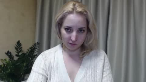 Mari online show from February 9, 9:17 pm