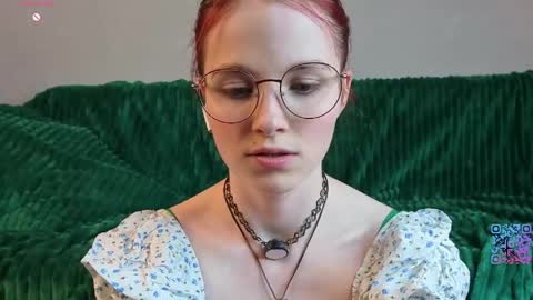 Yumi online show from April 11, 5:39 pm