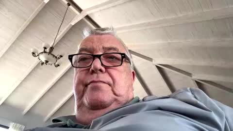 Snapshot of oldcock65uk chatting on October 8, 11:38 am Fergus online show from October 8, 11:38 am