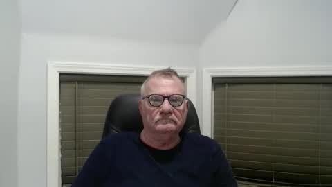 oldguybigd online show from November 28, 7:16 am