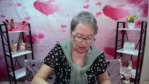 OlgaLuck online show from April 14, 5:44 am