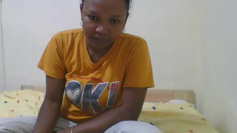 olgamariah203875 online show from April 12, 5:17 pm