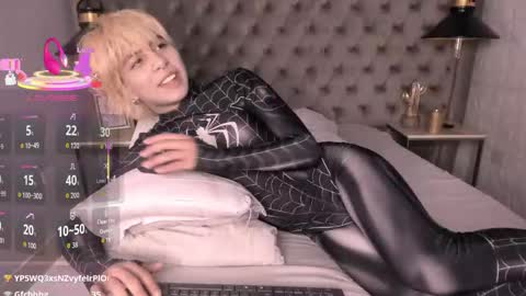 oliiverr22 online show from November 7, 9:28 pm