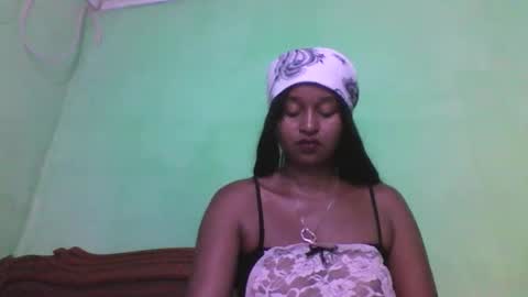 olinah610 online show from November 20, 9:01 pm