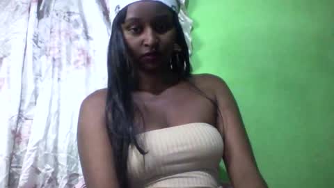 olinah610 online show from October 10, 6:36 pm