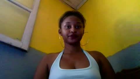 olinah610 online show from February 19, 8:02 am