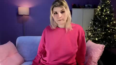 OliSunny Olivia online show from January 11, 9:32 pm