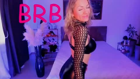 oliva_candy online show from March 11, 11:12 am