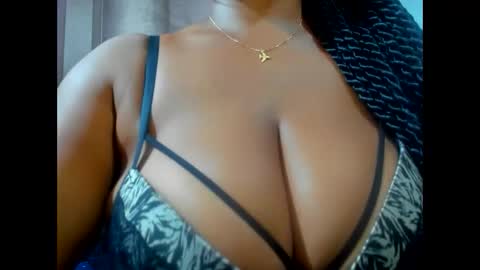 olivahot30 online show from February 26, 1:36 am