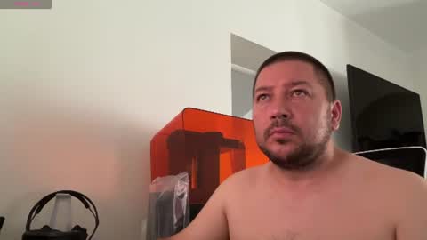 Oliver84 online show from August 5, 8:22 am