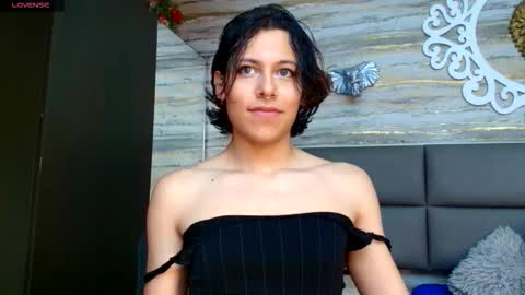 Oliver  online show from November 21, 11:47 pm