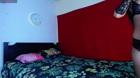 Oliver and MeganIndependent online show from November 7, 6:49 am