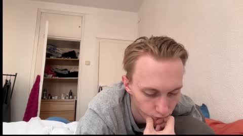 Oliver and Thomas online show from October 16, 10:15 am