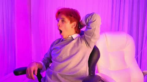 oliver_big19 online show from September 30, 12:15 pm