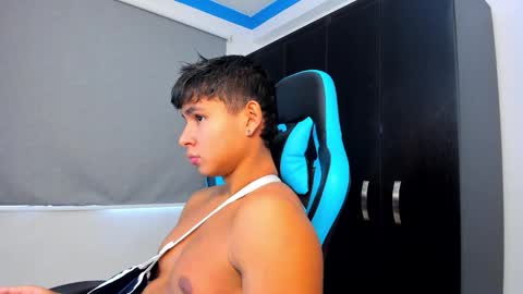 Oliver bray online show from October 13, 5:59 pm