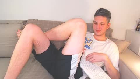 Oliver online show from December 13, 8:14 pm