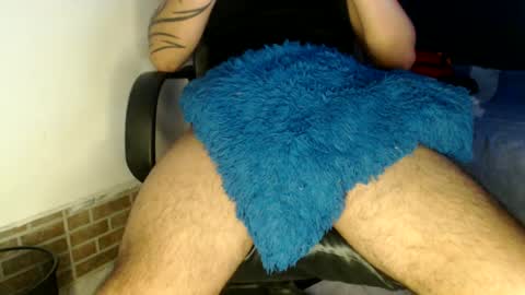 Snapshot of oliver_laid_2023 chatting on February 12, 6:29 am oliver_laid_2023 online show from February 12, 6:29 am