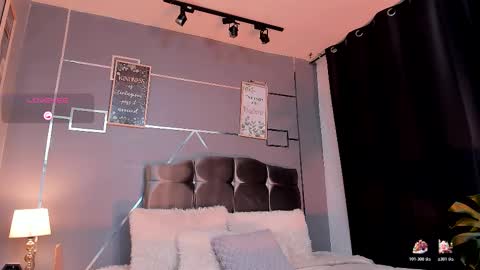 oliver mr  online show from December 19, 8:15 pm