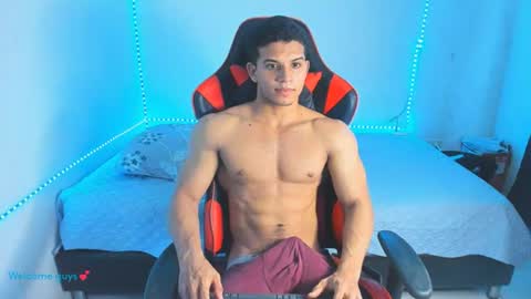 oliver thompsson online show from July 11, 10:24 pm