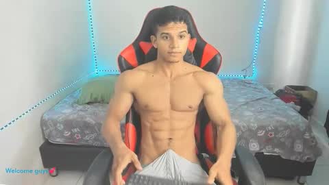 oliver thompsson online show from March 5, 12:14 pm