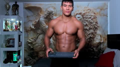 oliver_tommy online show from October 24, 2:07 pm