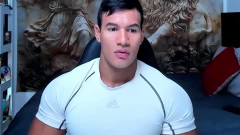 oliver_tommy online show from October 21, 1:38 pm