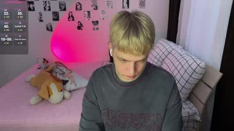 oliver online show from December 15, 1:07 pm