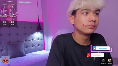 Oliver online show from October 13, 5:09 am