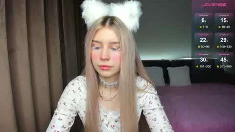 Olivia online show from November 24, 6:12 am