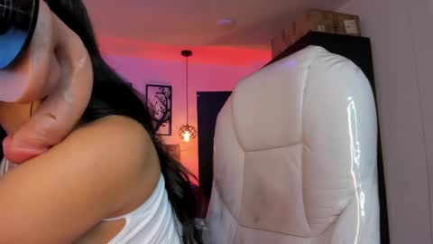 Snapshot of olivia__ds chatting on February 1, 10:26 am Olivia online show from February 1, 10:26 am