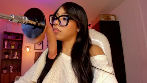 Snapshot of olivia__ds chatting on January 15, 7:26 am Olivia online show from January 15, 7:26 am