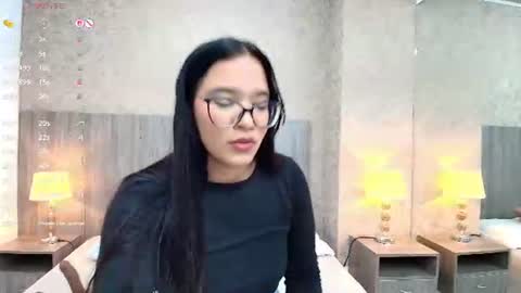 Olivia online show from August 4, 7:43 pm