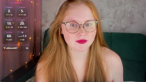 Olivia Date online show from December 6, 3:28 pm